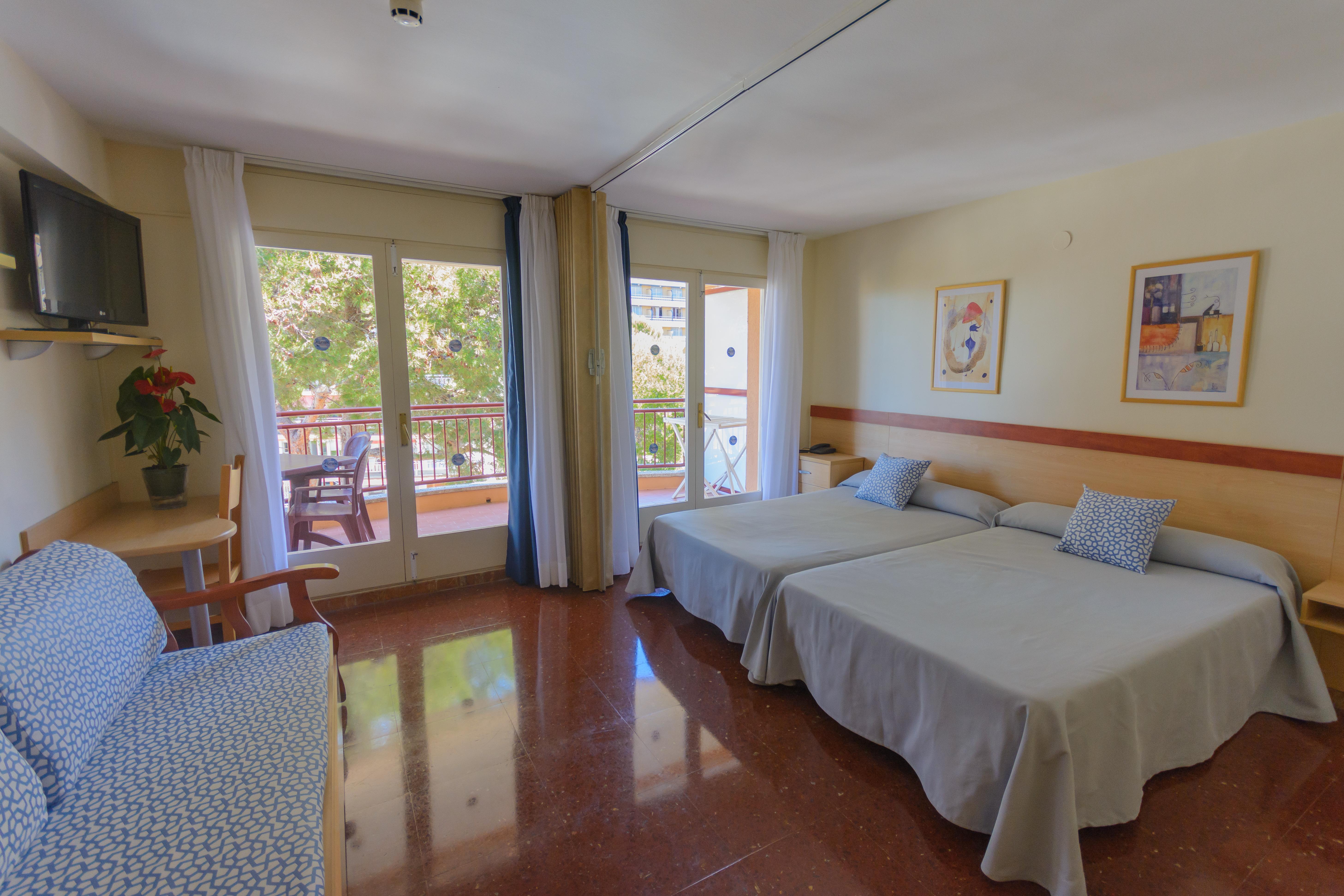 Apartamento MedPlaya Albatros Family Salou Exterior foto