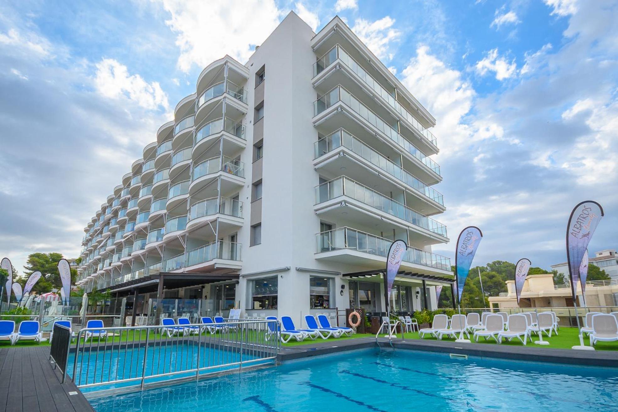 Apartamento MedPlaya Albatros Family Salou Exterior foto