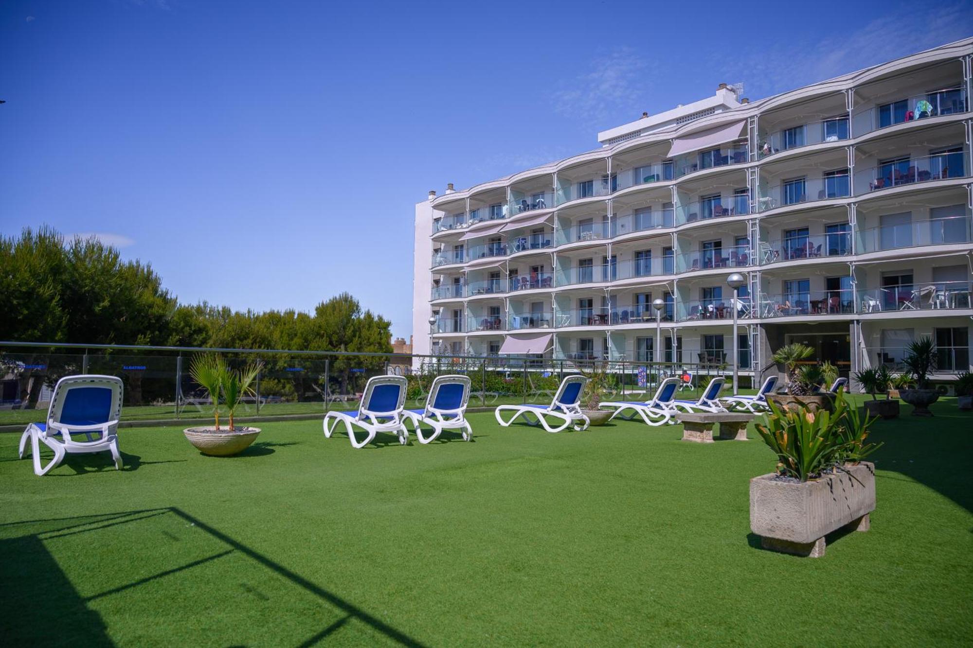 Apartamento MedPlaya Albatros Family Salou Exterior foto
