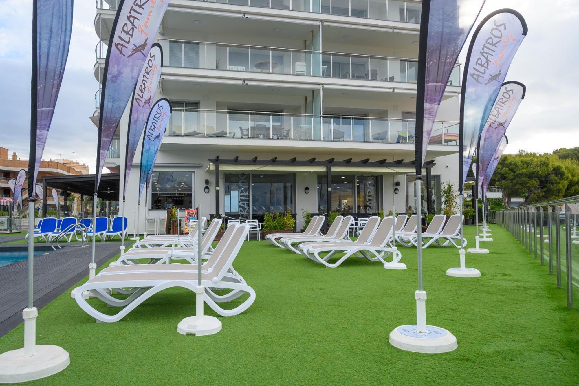 Apartamento MedPlaya Albatros Family Salou Exterior foto