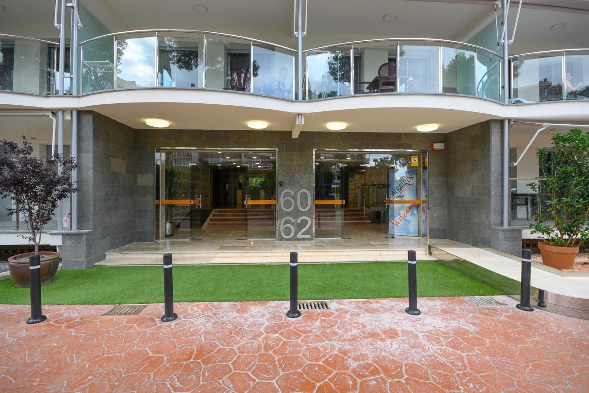 Apartamento MedPlaya Albatros Family Salou Exterior foto
